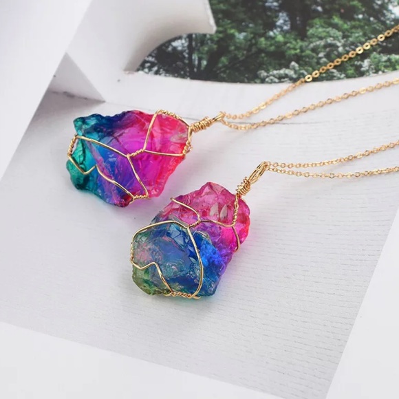 Raw Aura Crystal - Picture 1 of 4